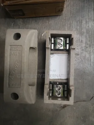 Starby 100A 415V Ceramic Cut-Out Fuse Base