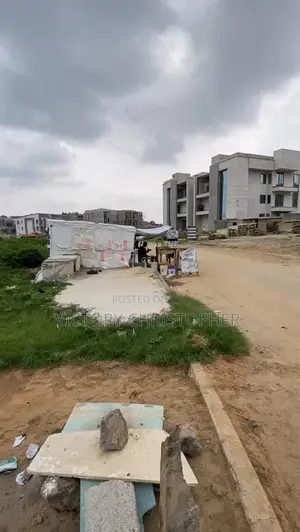 Filin Zama na 1981sqm a Guzape