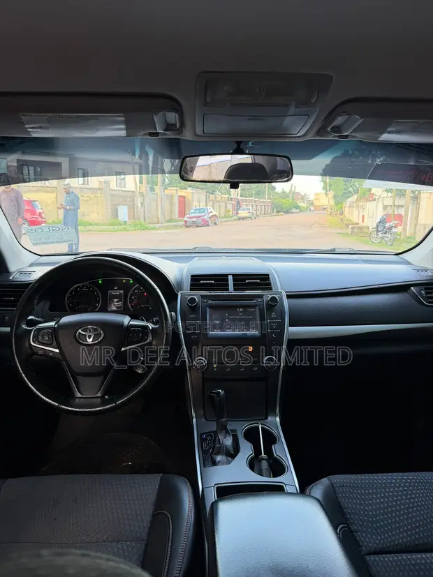 Toyota Camry SE Sedan 2015 - 1