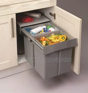 Pull Out West Bin / Dust Bin