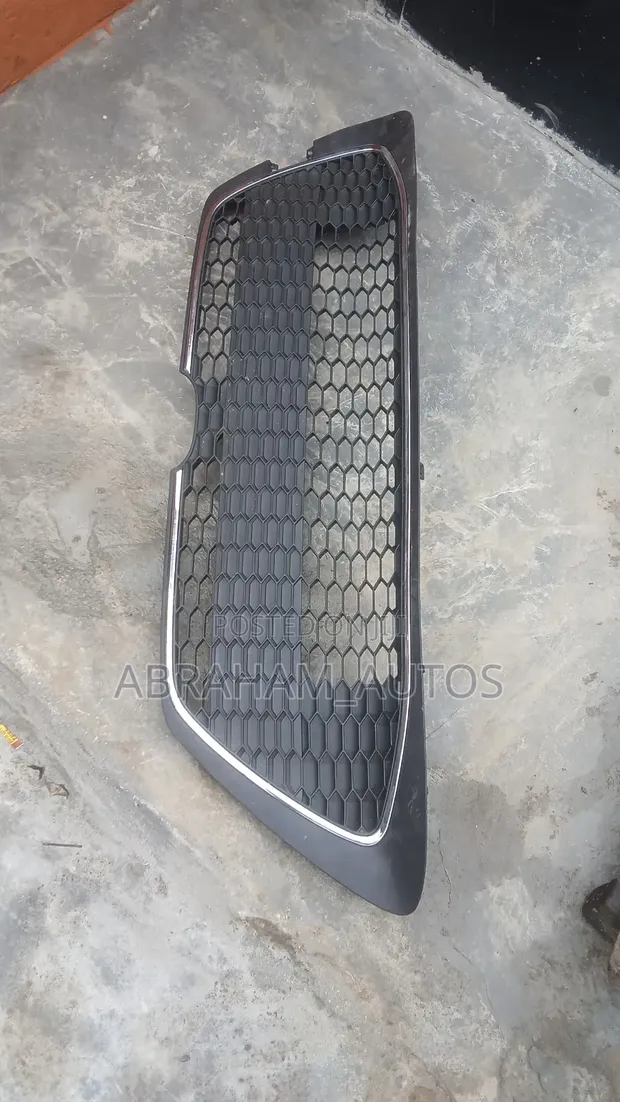 Sabon Down Grille na Toyota Corolla 2020 - 1