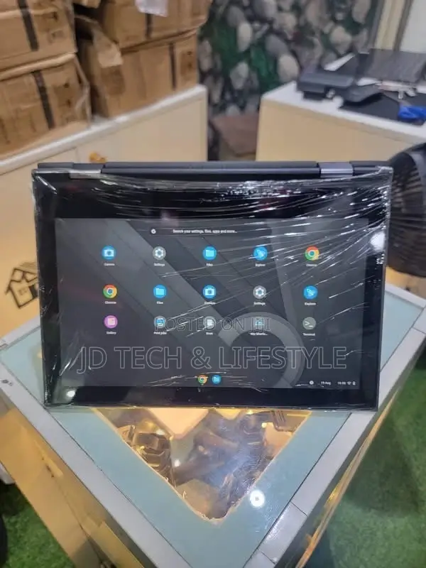 Lenovo 300e Chromebook 4GB RAM, 32GB SSD - 1