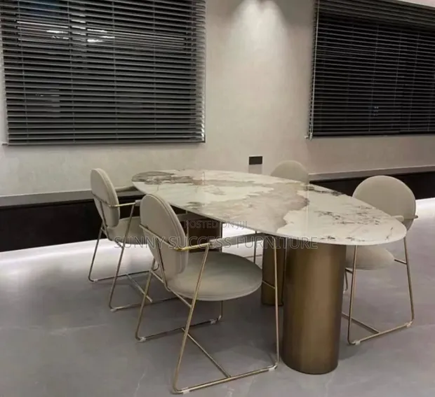 Home Interiors Dinning Table da Kujeru 4 na Zinariya - 1
