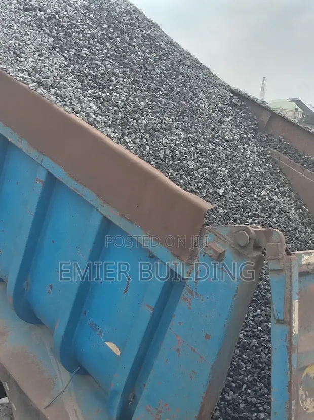 30 Tons Granite Chippings - 1