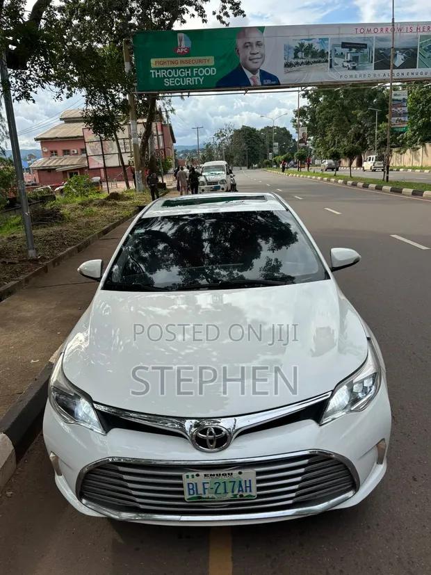 Toyota Avalon 2015 White - 1