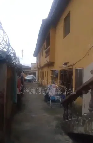 18-Bedroom Block of Flats in Shasha (Not Estate)