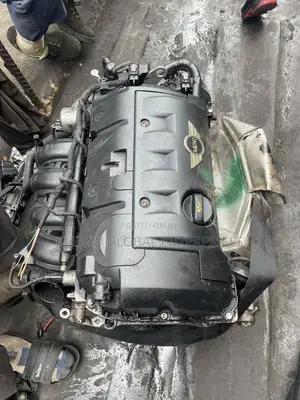 Cikakken Injin na Mini Cooper 2008 (Babu Turbo)