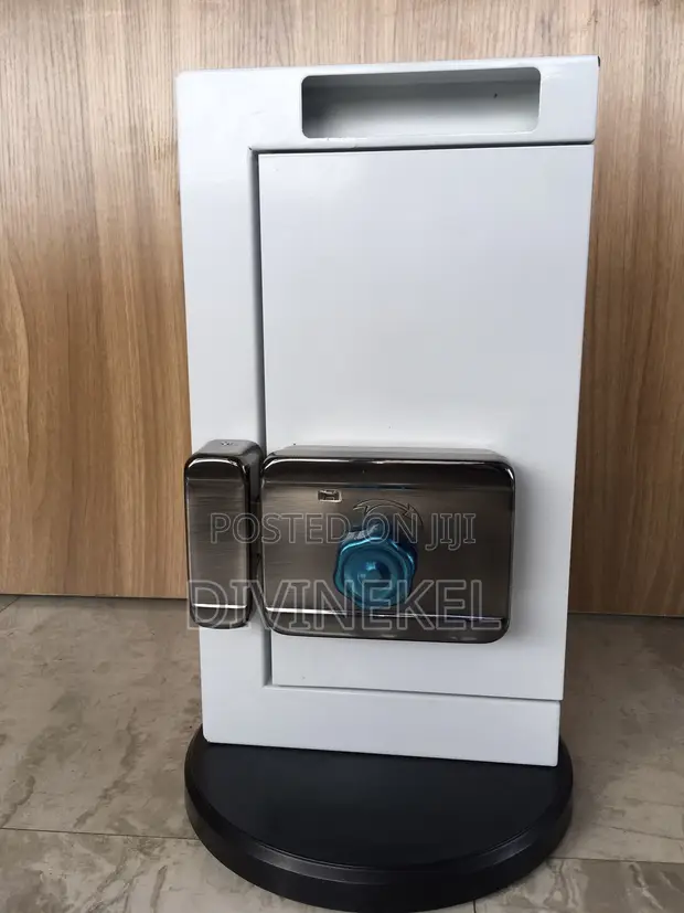 Vault-Guard Mai Ƙarfi Smart Door Lock - 1