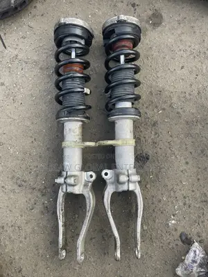 BMW M5 Shocks (Na Amfani)