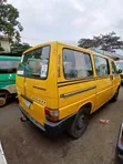 1995 Volkswagen Transporter Yellow - 3