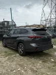 Toyota Highlander XLE 2021 Gray - 2