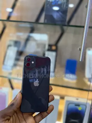 Apple iPhone 11 64GB Black