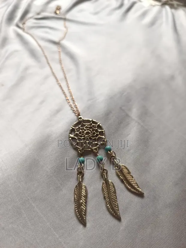 Trendy Golden Dreamcatcher Pendant Necklace - 1