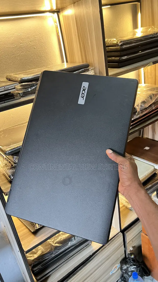 Acer Aspire ES1-711 Laptop 4GB RAM, 160GB HDD - 1