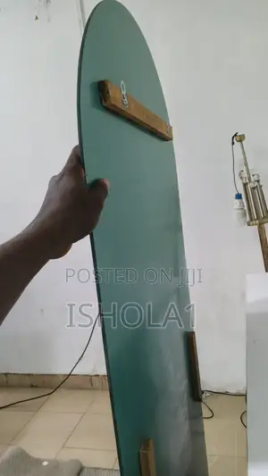 VIP Standing Mirror Da Sandar Baya (An Riba)