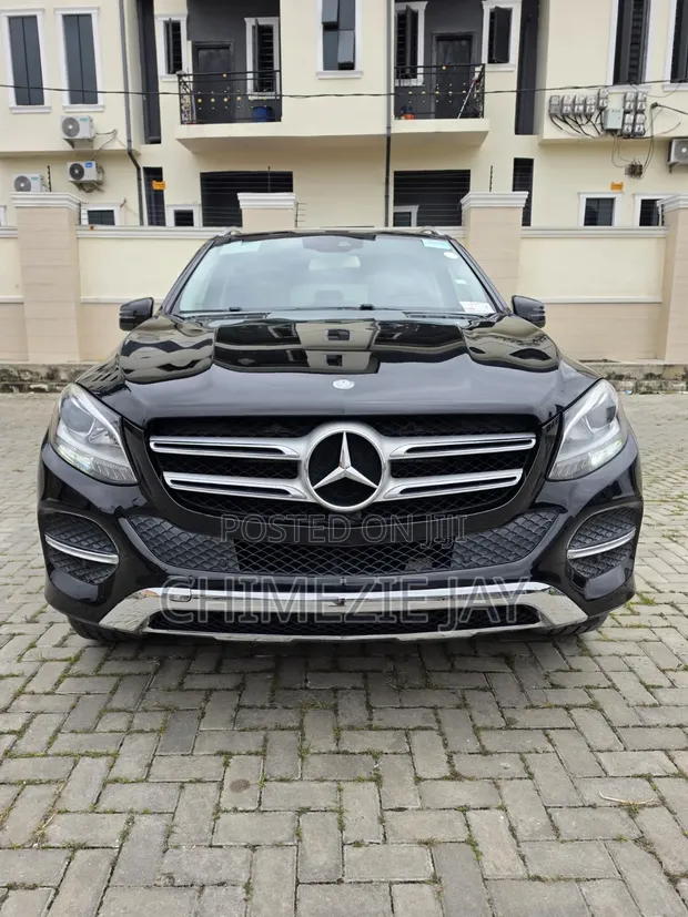 Mercedes-Benz GLE 350 2016 Black - 1