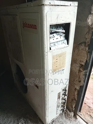 Amfani da Johnson 3-Phase Split System Air Conditioner