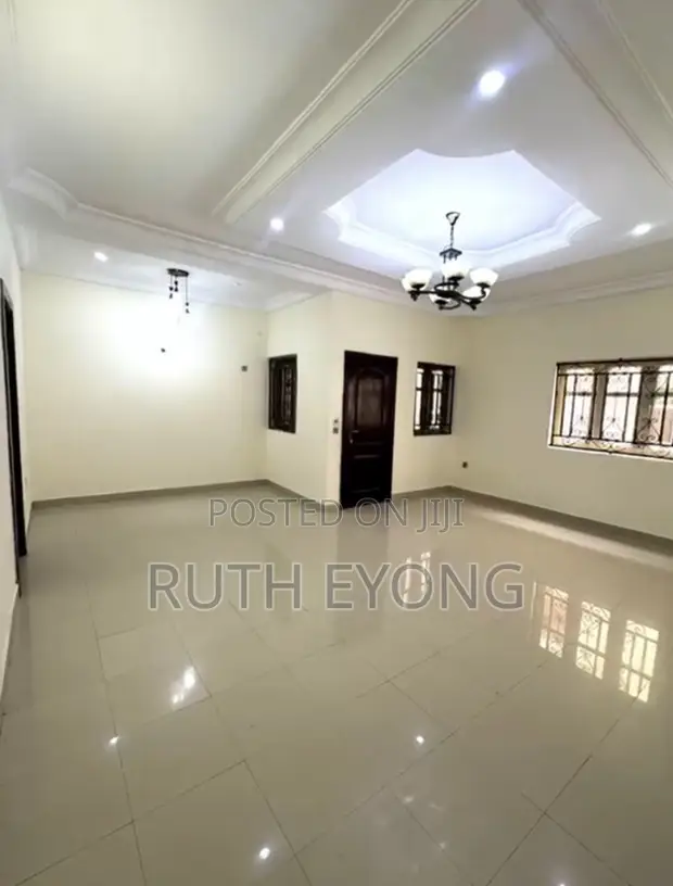 3 Bedroom Apartment for Rent in Thomas Estate, Ajah - 1