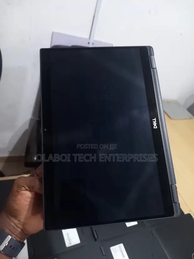 Dell Latitude 7390 2-in-1 Laptop - Core i5, 8GB RAM, 256GB SSD - 1