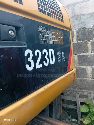 Caterpillar 323D Excavator