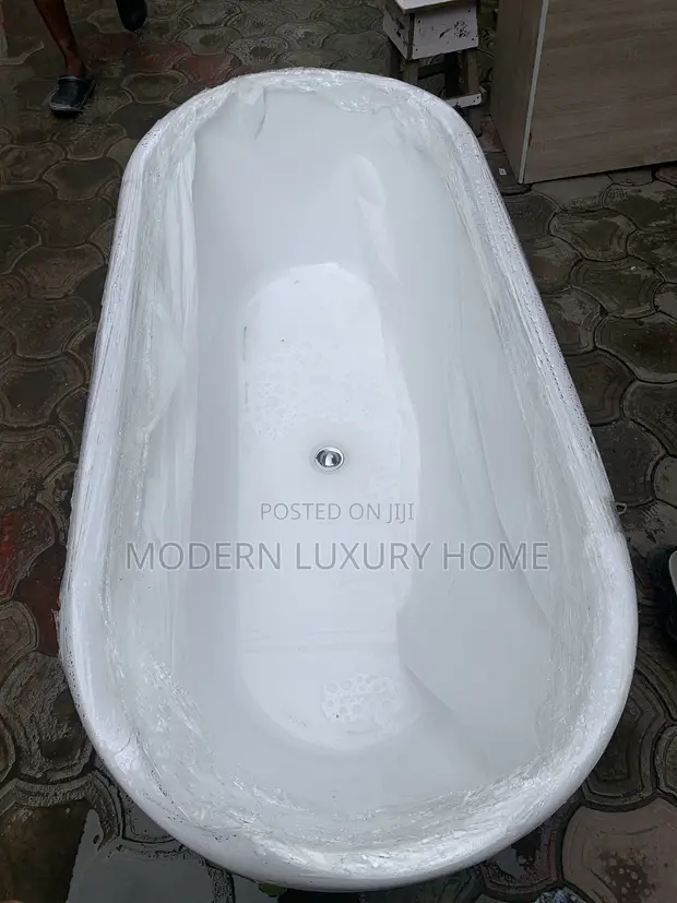 Ideal Brand Jacuzzi Bathtub - Brand New - 1