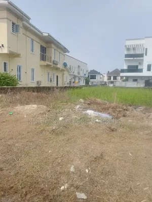 Gidaje 2 Masu Zaman Kansu a 4,200sqm, Adetokunbo Ademola VI