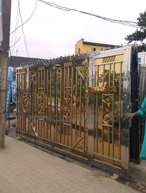 Automated Rolling Stainless Steel Gate
