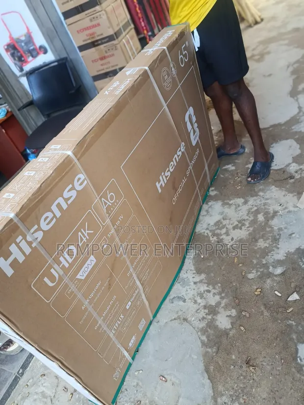 Hisense 65-Inch UHD LED TV - 1