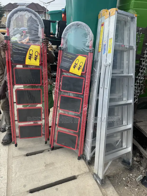 5-Step A-Frame Durable Iron Ladder - 1
