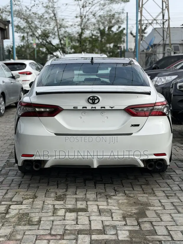 2023 Toyota Camry XSE White - 1