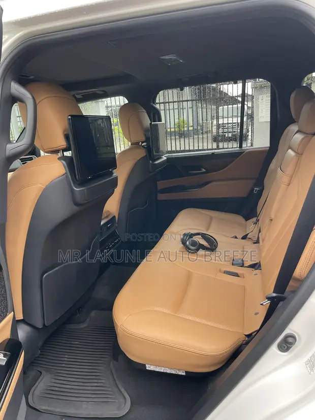 Lexus LX 2022 Luxury - 1