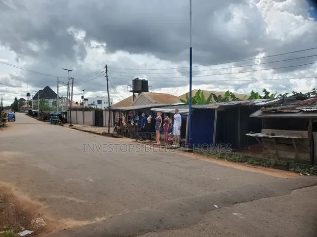 Filin Kasuwanci/Zama Don Siyarwa - Asaba - 1