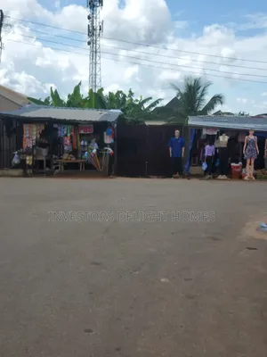 Filin Kasuwanci/Zama Don Siyarwa - Asaba