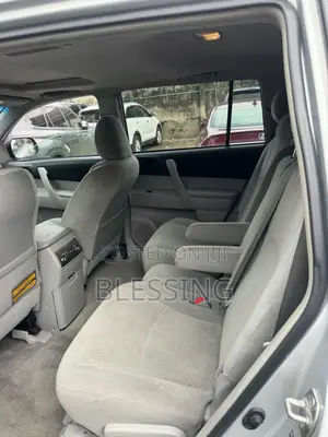 Toyota Highlander 2010 Silver