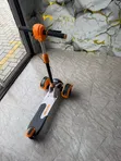 3-Wheel Kids Electric Scooter Mai Hasken Gaba - 2