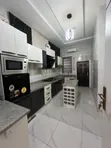 Mini Flat Mai Cikakken kayan sawa don haya a Yankin Chevron mai Tsaro - 1