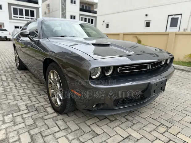 Dodge Challenger GT AWD 2017 Grey - 1