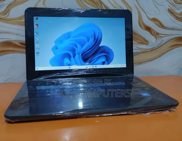 Dell Latitude 3180 Laptop 4GB RAM, 60GB eMMC - 1