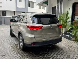 2014 Toyota Highlander Limited Platinum SUV AWD