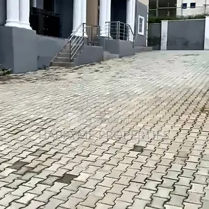 Gidaje 3 masu dakuna da kayan daki don siyarwa a Katampe (Main)