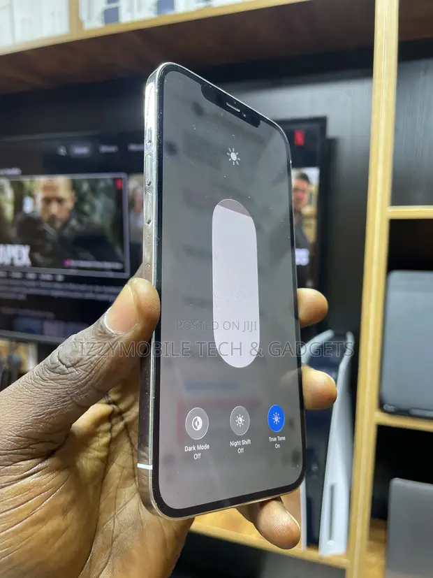 Apple iPhone 12 Pro Max 256GB Fari (An yi amfani da shi a Najeriya) - 1