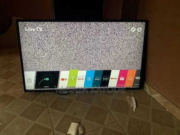 LG Smart TV 43 Inches - 1