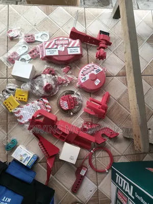 Electrical Lockout Set - Safety Signs