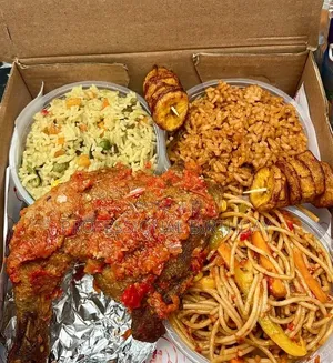 Jollof Rice Lunch Pack na Makarantar Lagos