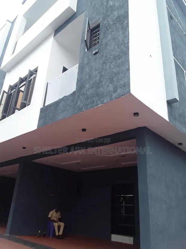 4-Bedroom Smart Townhouse/Terrace in Opebi Estate, Ikeja - 1