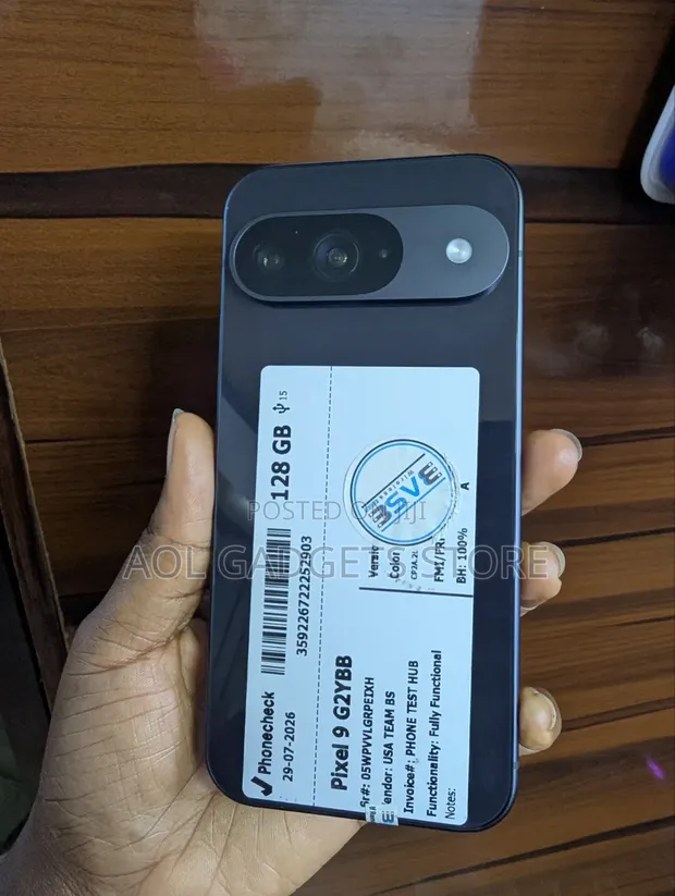 Google Pixel 9 128GB Black - 1