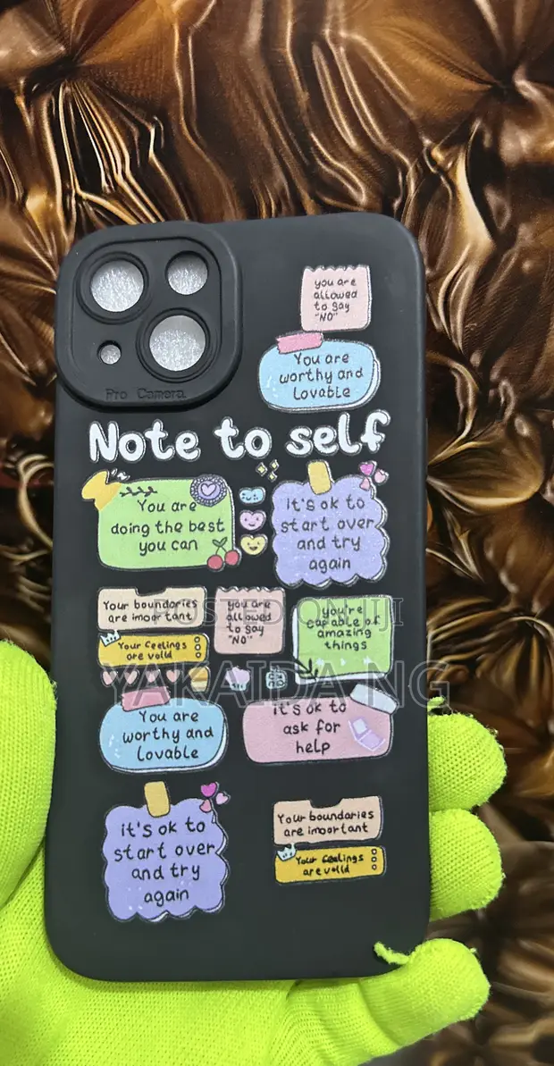 Trendy iPhone 13 Case - 1