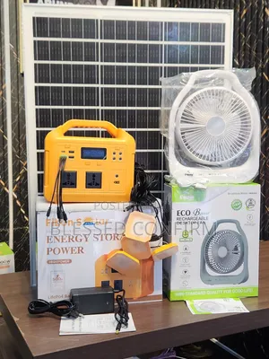 500W Solar Generator with 100W Panel, 4 Bulbs & Fan