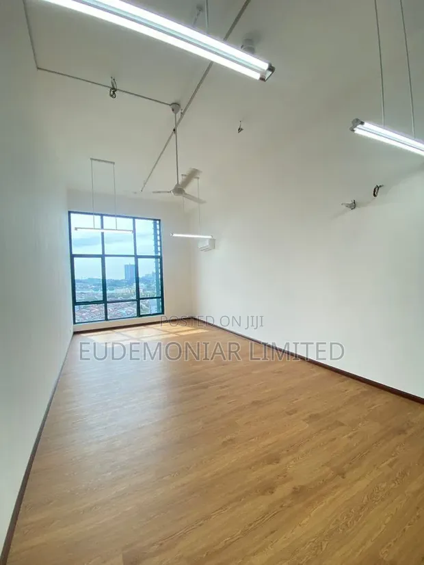 Quality Flooring Installation Service - 1