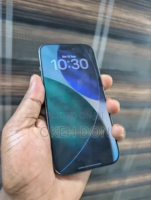 Apple iPhone 17 256GB Baki